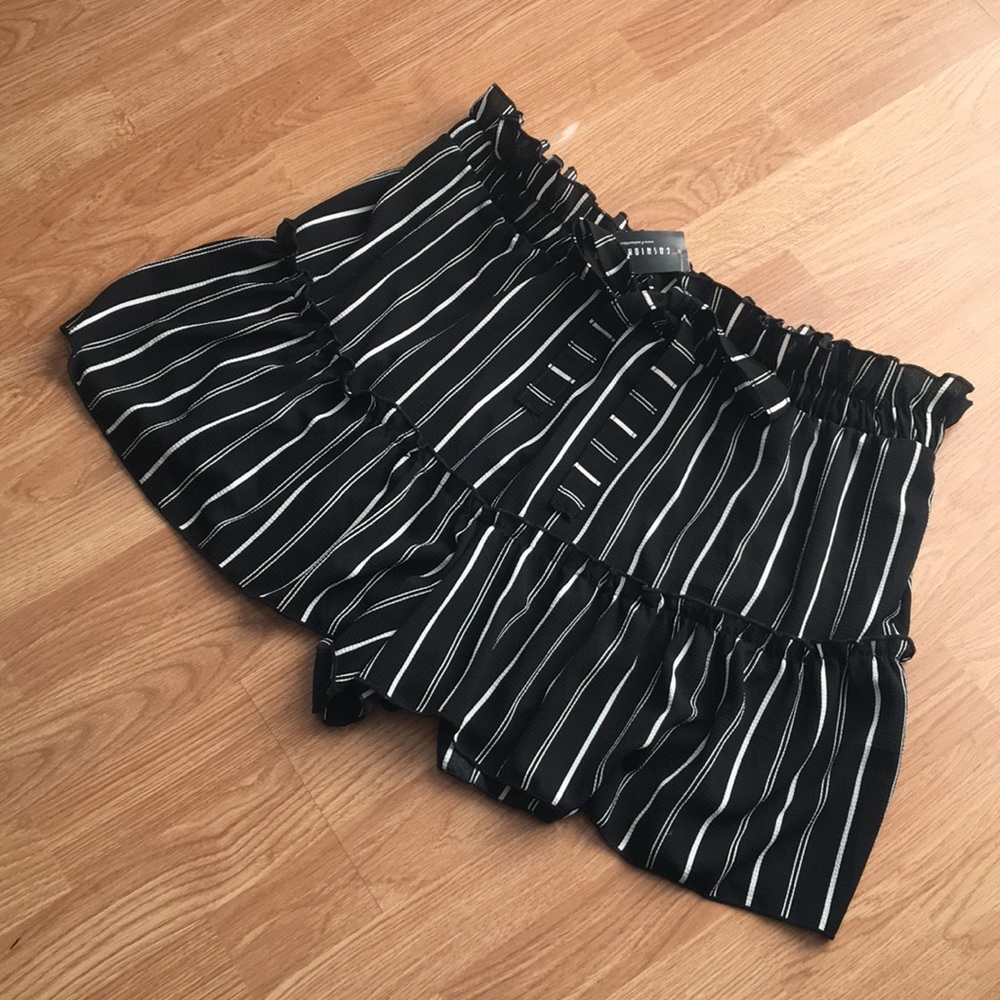 Striped Woven Shorts by Fashion Nova in 3x